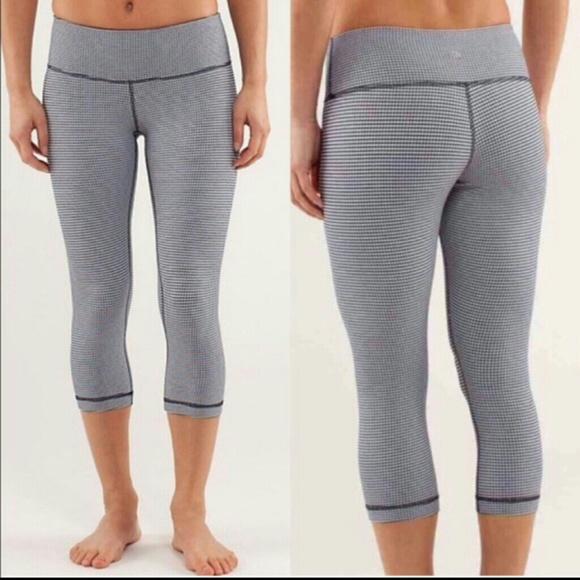 lululemon athletica Pants - LULULEMON ATHLETICA Winder Under Gingham Yoga Crop